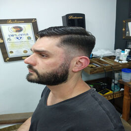 Cabeleireiro masculino perto de mim do Studio Natália Costa